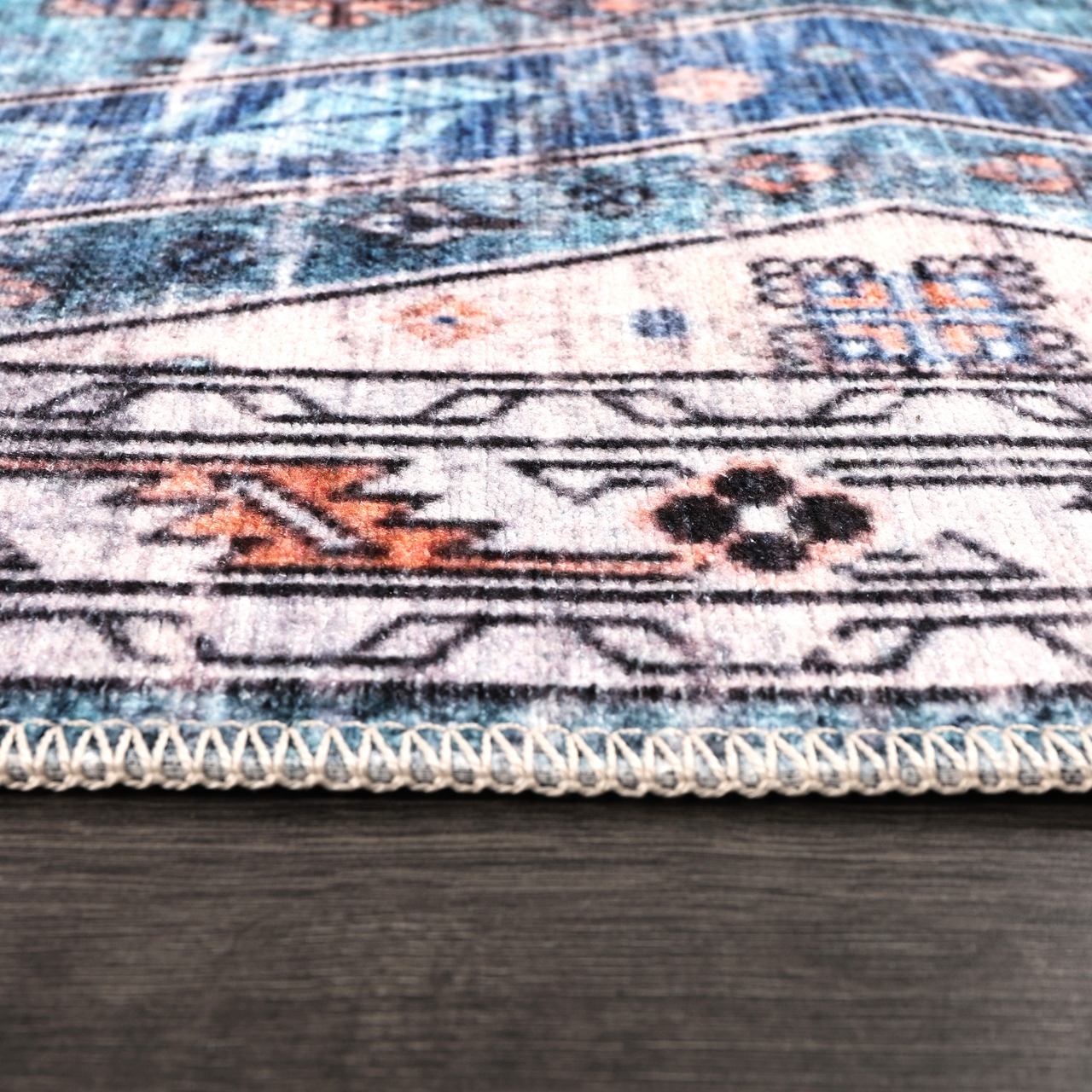 RW2002 washable chenille rug texture and pattern detail