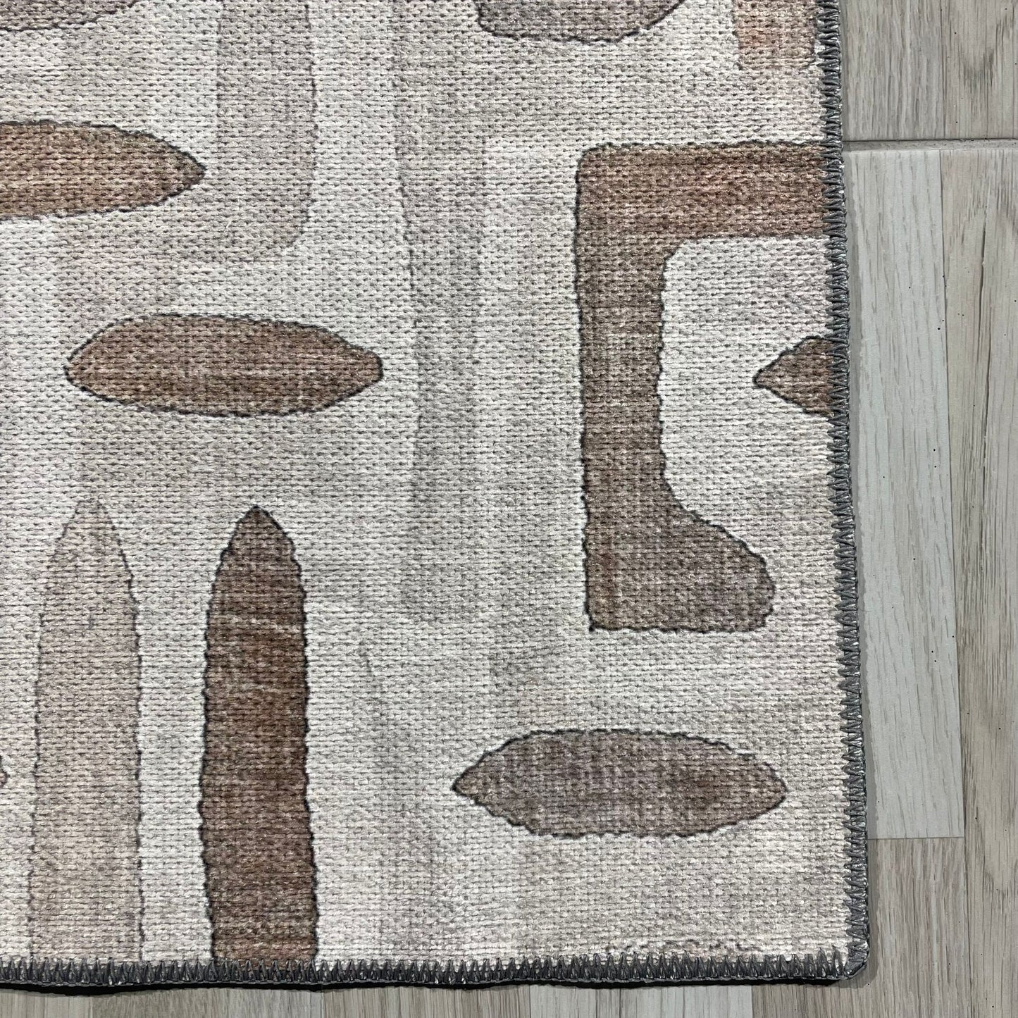 RW7004 washable chenille rug texture and pattern detail