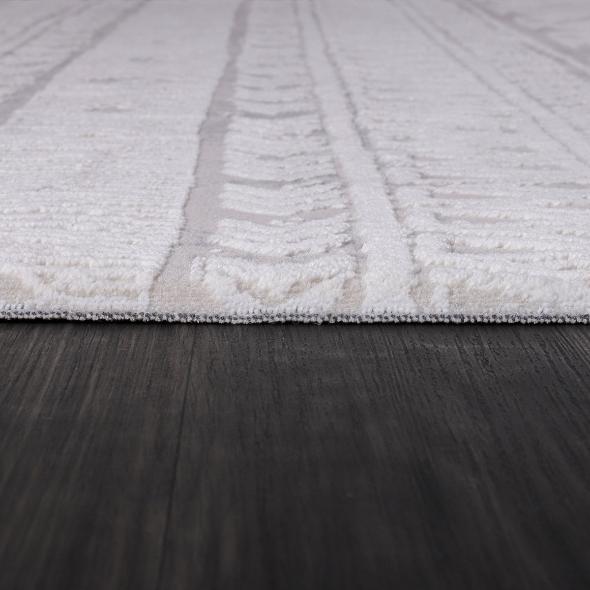 Germanica Vavien 1370 — vavien 1370 ivory grey geometric pile close up rug 25